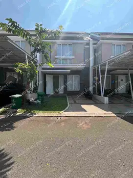 RUMAH FRESH 2 LANTAI DEPAN TAMAN,HARGA TERMURAH DI CITRALAND
