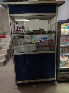 Etalase aluminium resto minuman