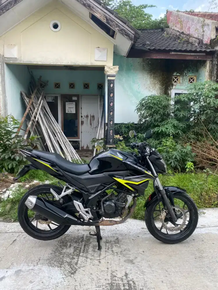 HONDA CB150R ISTIMEWA