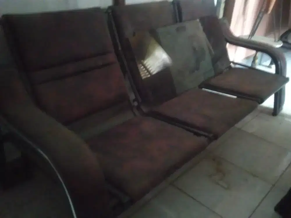 Jual kursi besibuat ruang tamu