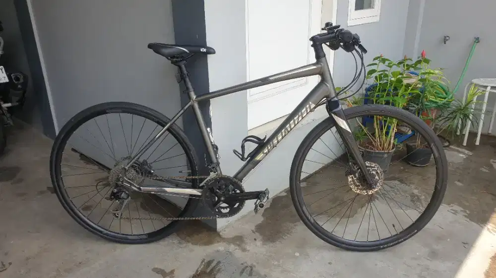 Sepeda Specialized Road Bike Flat Bar