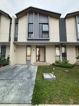 Disewakan Rumah baru 2 Lantai Cluster Astha Suvarna Sutera Tangerang
