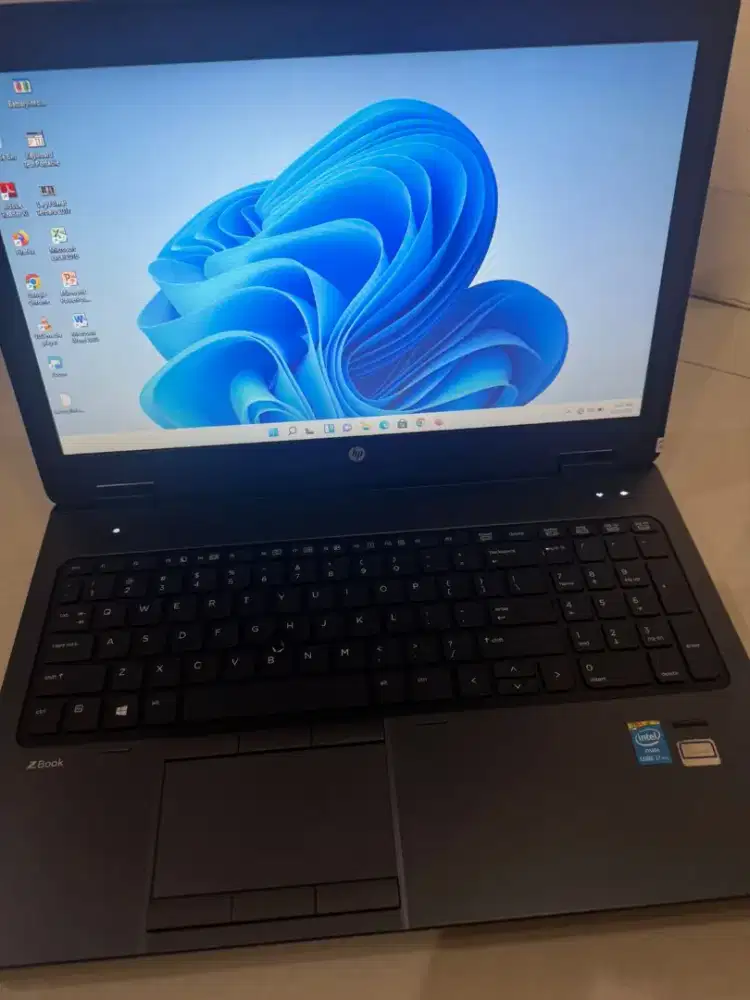 Laptop HP ZBOOK i7 gen 4 ram 8