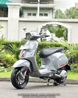 DIJUAL VESPA SPRINT S 150 IGET ABS LED THN 2019 PERFECT CONDITION