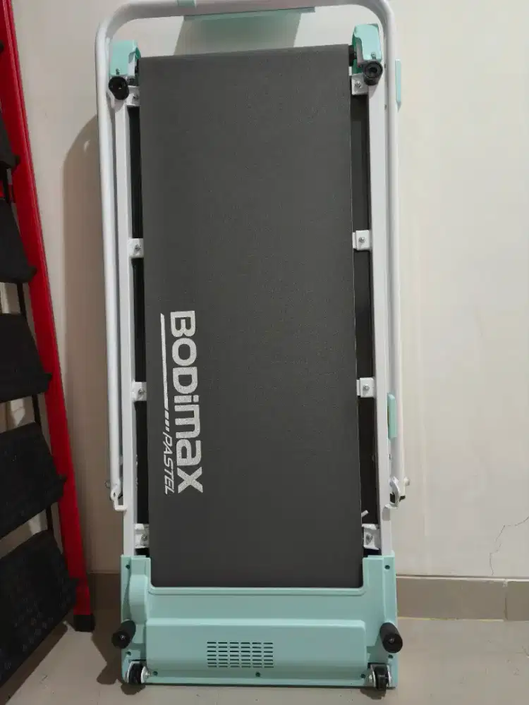 Treadmill bodi max