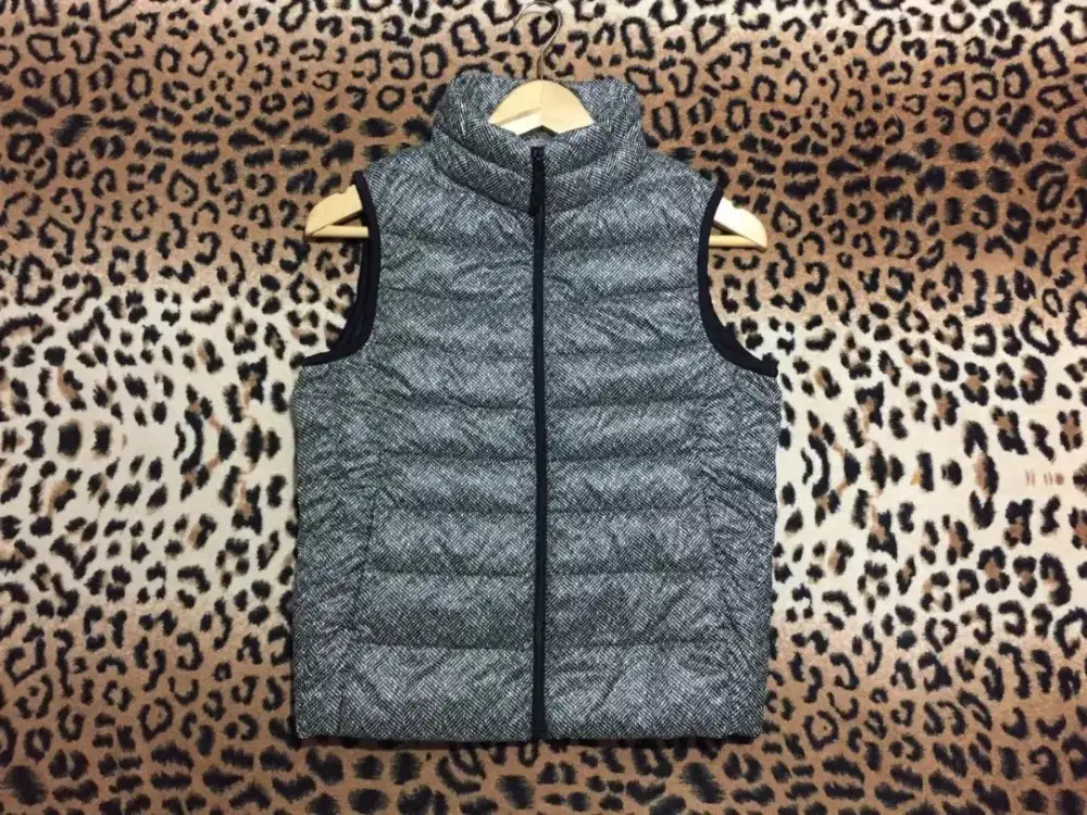 Rompi uniqlo ULTRALIGHT down vest