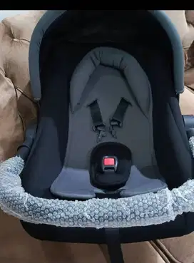 Car seat merk space baby