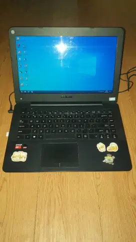 Laptop Asus X455YA