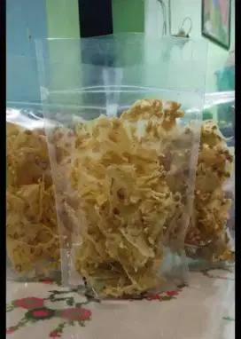 Jual peyek kacang dan rebon dll