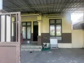 DISEWAKAN RUMAH DI AREA PURNASAKTI PERTAHUN