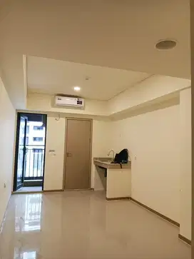 Available for rent 1 bedroom at meikarta apartmen harga 1.2 juta/bulan