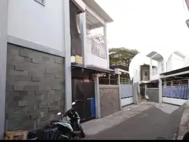 Kos Dan Rimah Induk Dekat KampusUSB Mojosongo jebres