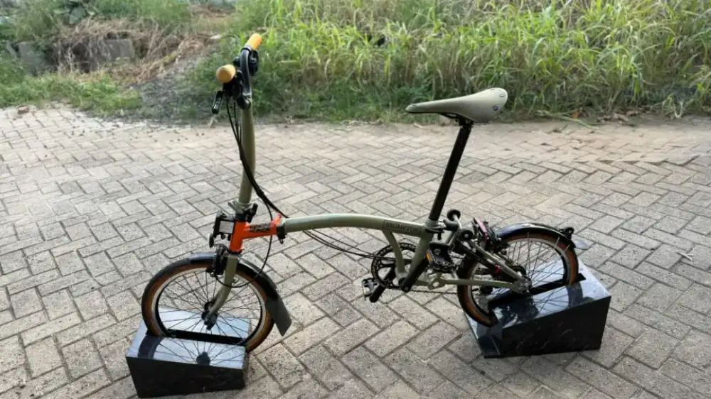 Brompton explore spesial edition