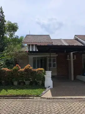 For sale rumah hook cantik siap huni full furnsih di Metland Transyogi