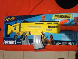 Mainan merk NERF
