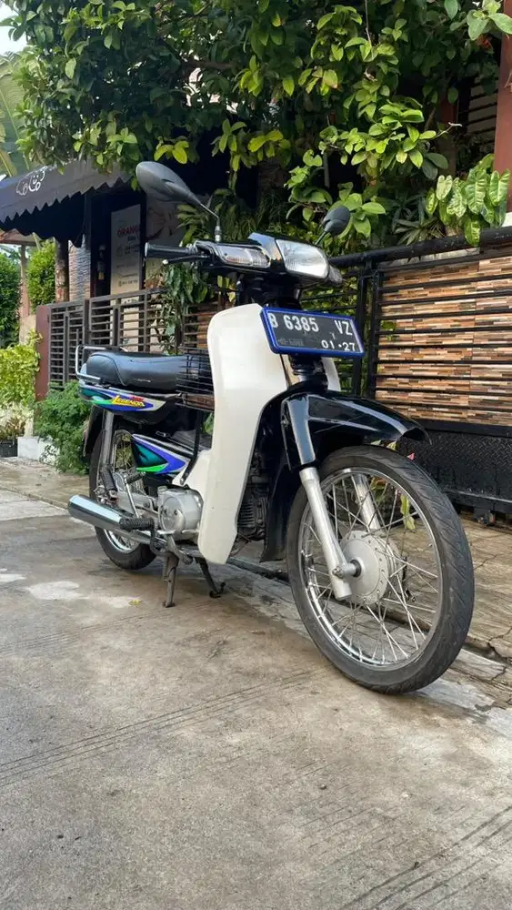 ASTREA LEGENDA 2002