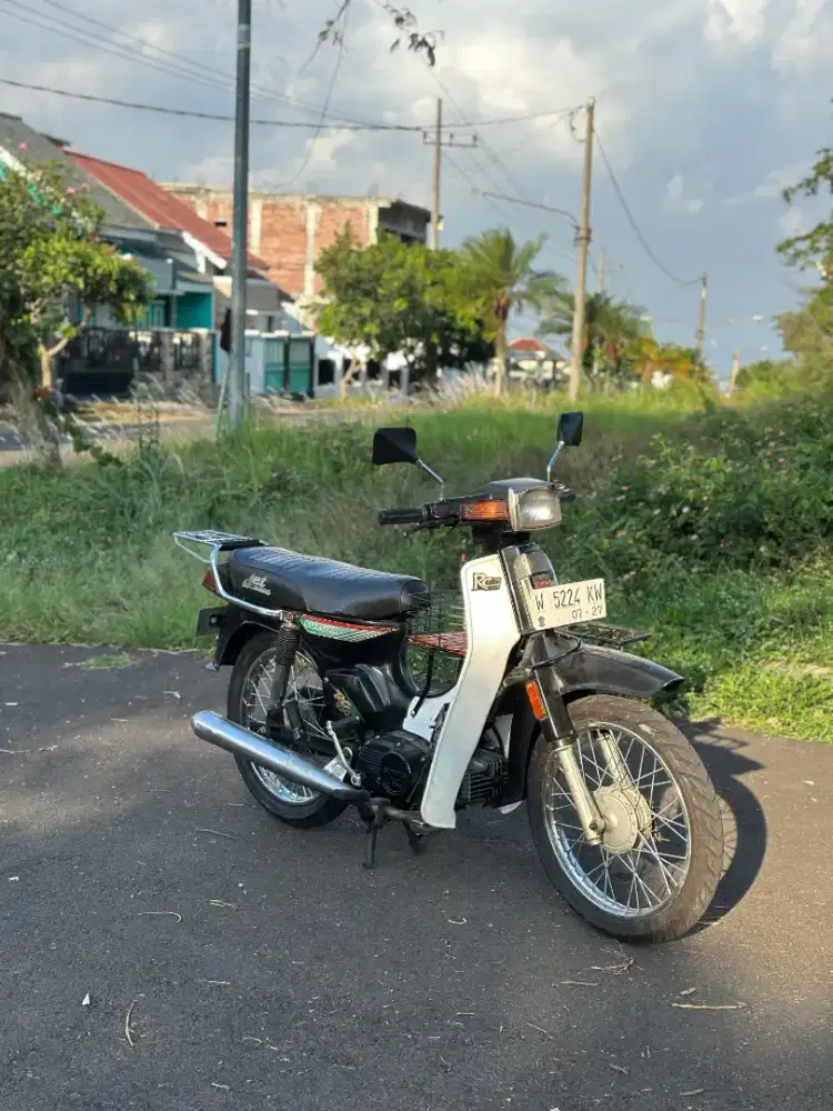 Suzuki RC100 1993
