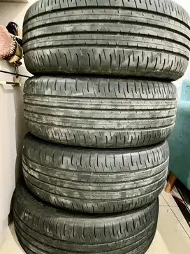 Ban Dunlop 225/50 R18 95V punya Mobil Innova Zenix type Q