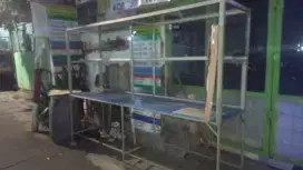 Jual etalase  bekas