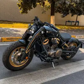 Keeway Benda Napoleon Bob 500 tahun 2025 istimewah