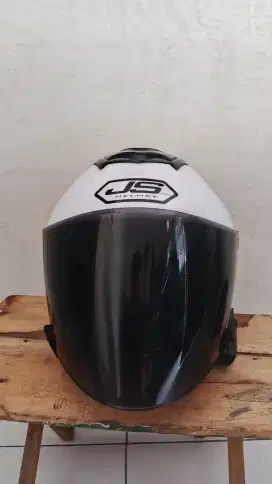 Js armor+ intercom kondisi helm Mash baik intercom ga ada kendala,,