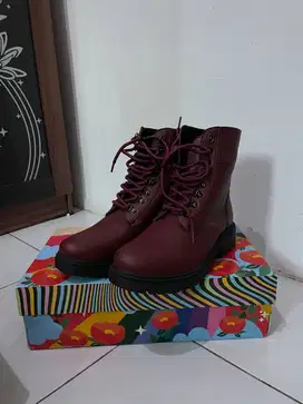 Sepatu Boots Adorable Project