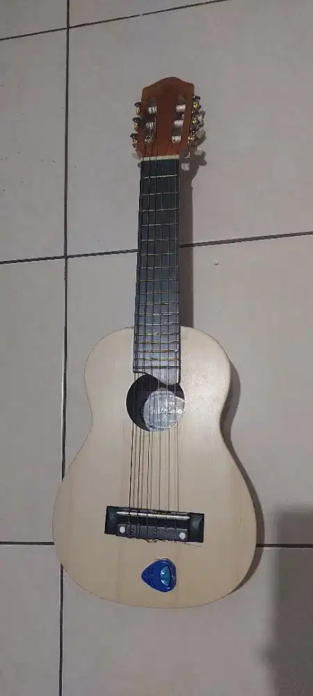 GITAR LELE YAMAHA GL-1