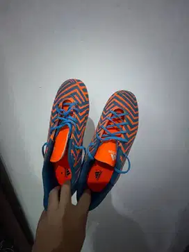 Sepatu Futsal Pria