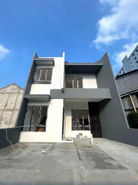 Dapatkan Rumah Dengan Konsep Minimalist Modern di Jaktim