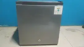 Kulkas mini merek hisense