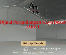 Disewakan cepat Kawasan pergudangan kayu besar