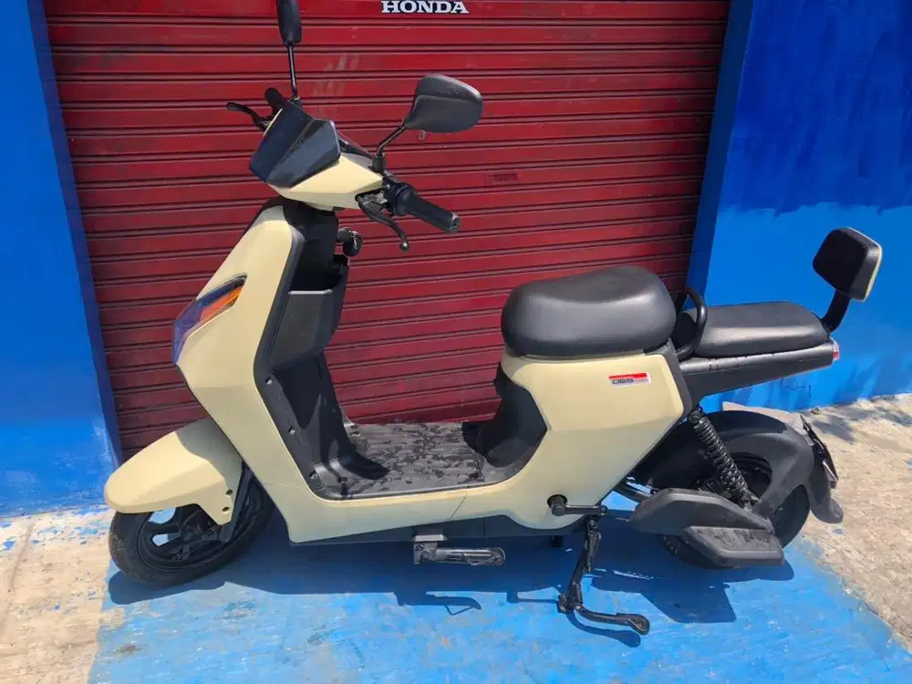 Sepeda listrik u winfly d65 kayak baru