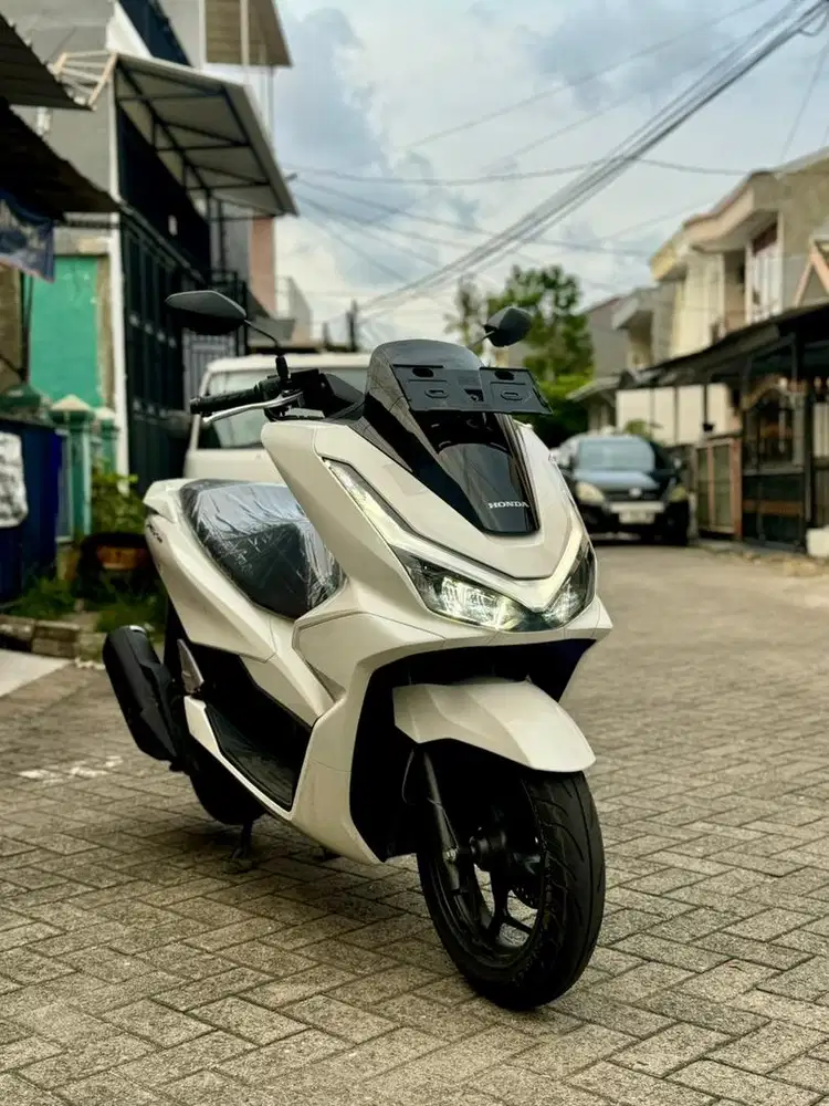 KM 25 KILO! ASLI PCX 160 CBS TH 2025 NOT 2024 BLN 4