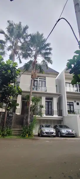 Rumah Mewah Murah di Pejaten Jakarta Selatan dekat Kemang & Sekolah Internasional Tol TB Simatupang