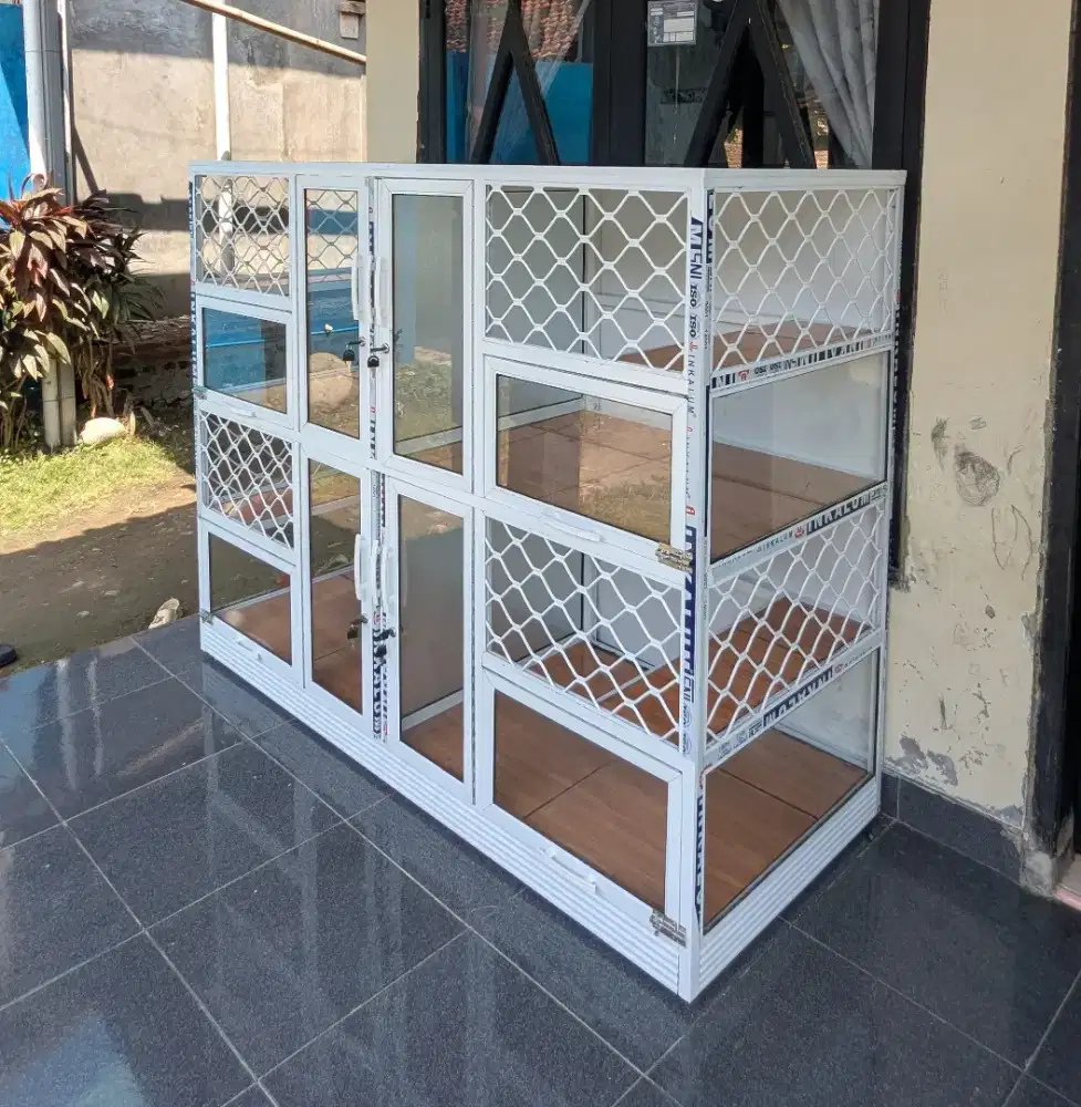 Kandang Kucing alumunium