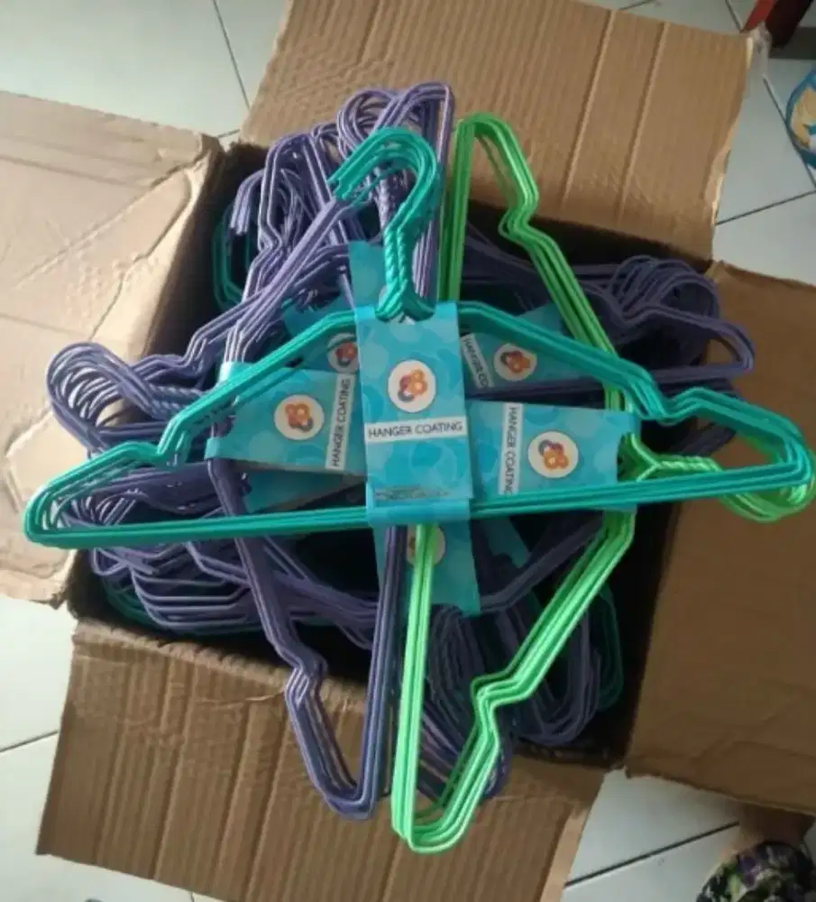 Hanger laundry kawat isi 10pcs