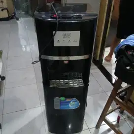 Dispenser gea galon bawah