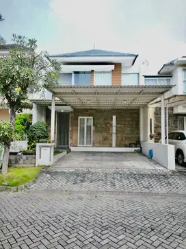 DIJUAL RUMAH ROYAL RESIDENCE 3KT SEMI FURNISHED WIYUNG ISTIMEWA