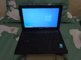 Asus X200 CA slim normal