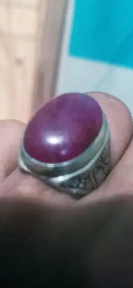 batu permata ruby