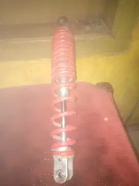 Shok belakang mio