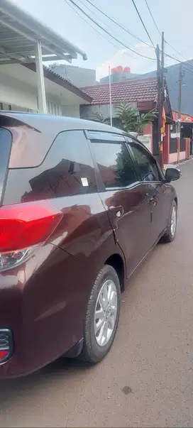 Dijual Honda Mobilio Bensin 2014