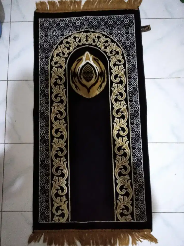 Dijual sajadah kecil