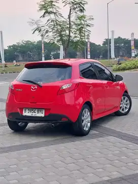 Mazda 2 V AT 2013