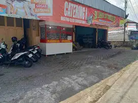 Dijual Rumah dan 3 toko di Tasik Malaya