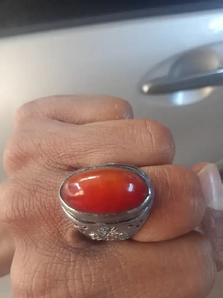 Batu akik pandan merah