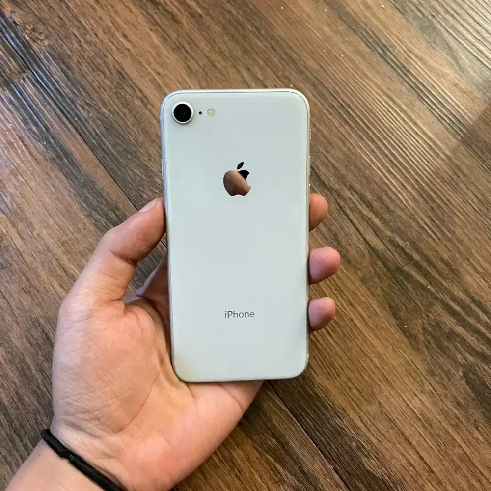 iPhone 8 64 ibox