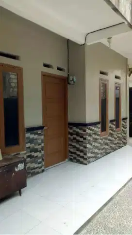 RUMAH DI KONTRAKAN RP.700.000 /  BULAN