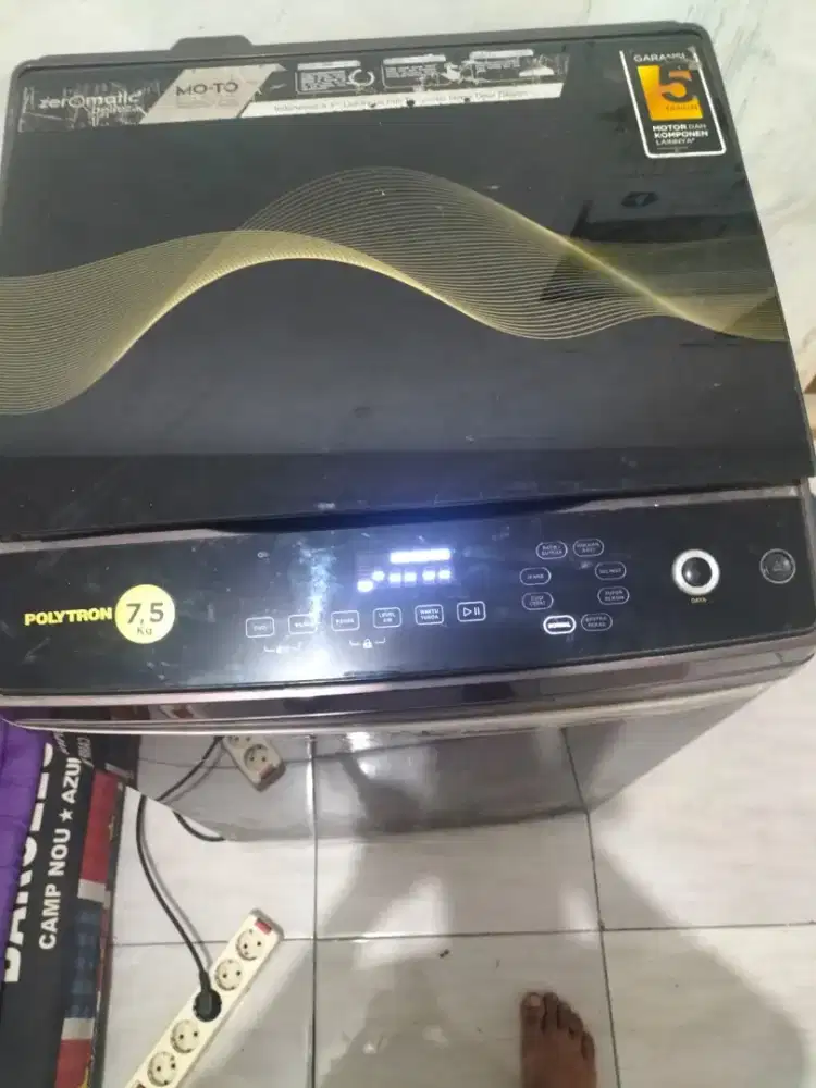 Mesin cuci Polytron zeromatic