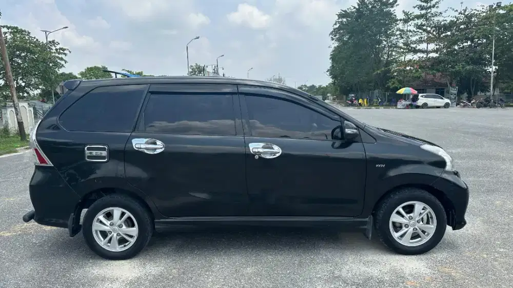 Dijual cepat Avanza Velos 2015 Manual KM 126.000